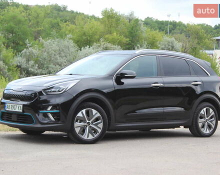 Чорний Кіа Niro, об'ємом двигуна 0 л та пробігом 78 тис. км за 19799 $, фото 2 на Automoto.ua