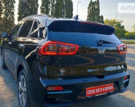 Чорний Кіа Niro, об'ємом двигуна 0 л та пробігом 105 тис. км за 19099 $, фото 46 на Automoto.ua