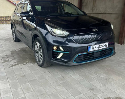 Чорний Кіа Niro, об'ємом двигуна 0 л та пробігом 138 тис. км за 17900 $, фото 2 на Automoto.ua