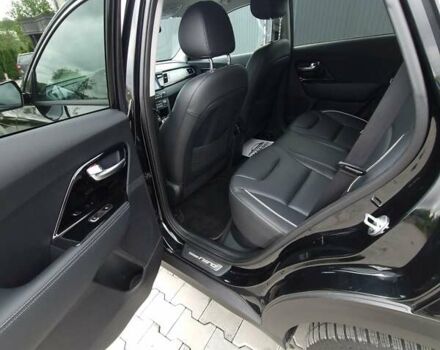 Чорний Кіа Niro, об'ємом двигуна 0 л та пробігом 112 тис. км за 18200 $, фото 9 на Automoto.ua