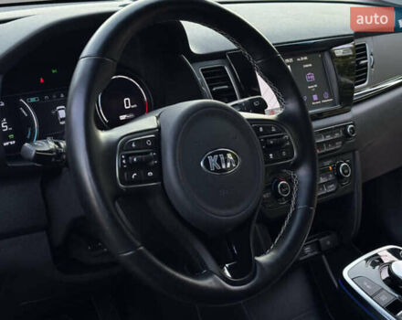 Кіа Niro 2019 у Кропивницькому (Кіровограді) на Automoto.ua Чорний Кіа Niro, об'ємом двигуна 0 л та пробігом 37 тис. км за 16000 $, фото 8 на Automoto.ua