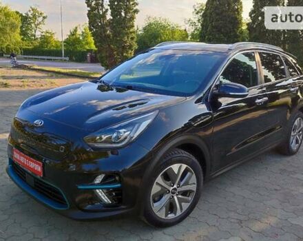 Чорний Кіа Niro, об'ємом двигуна 0 л та пробігом 105 тис. км за 19099 $, фото 27 на Automoto.ua