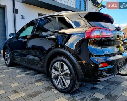 Черный Киа Niro, объемом двигателя 0 л и пробегом 89 тыс. км за 19899 $, фото 14 на Automoto.ua