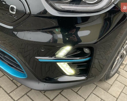 Чорний Кіа Niro, об'ємом двигуна 0 л та пробігом 159 тис. км за 17999 $, фото 19 на Automoto.ua