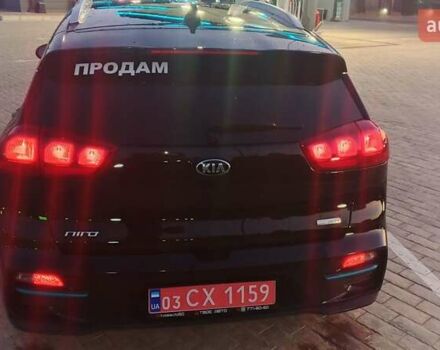 Черный Киа Niro, объемом двигателя 0 л и пробегом 127 тыс. км за 15500 $, фото 2 на Automoto.ua