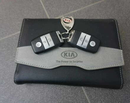 Кіа Niro 2019 у Києві на Automoto.ua Чорний Кіа Niro, об'ємом двигуна 0 л та пробігом 158 тис. км за 14200 $, фото 16 на Automoto.ua