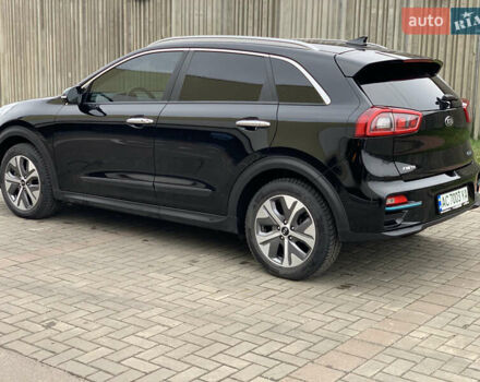 Чорний Кіа Niro, об'ємом двигуна 0 л та пробігом 159 тис. км за 17999 $, фото 22 на Automoto.ua