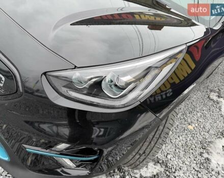 Чорний Кіа Niro, об'ємом двигуна 0 л та пробігом 165 тис. км за 18800 $, фото 7 на Automoto.ua