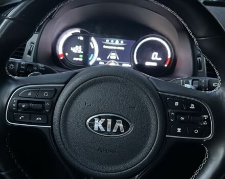 Черный Киа Niro, объемом двигателя 0 л и пробегом 88 тыс. км за 23000 $, фото 6 на Automoto.ua