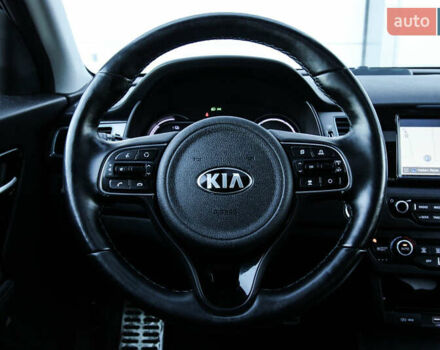 Черный Киа Niro, объемом двигателя 0 л и пробегом 31 тыс. км за 15500 $, фото 17 на Automoto.ua