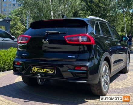 Черный Киа Niro, объемом двигателя 64 л и пробегом 197 тыс. км за 18700 $, фото 6 на Automoto.ua
