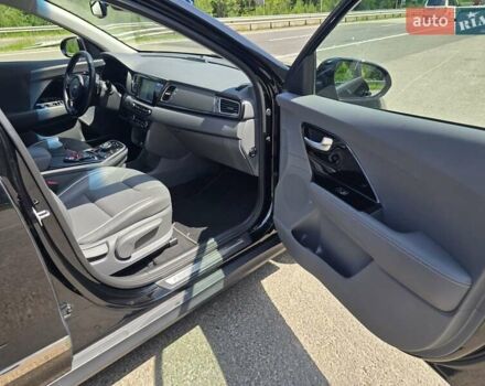 Черный Киа Niro, объемом двигателя 0 л и пробегом 69 тыс. км за 19399 $, фото 61 на Automoto.ua