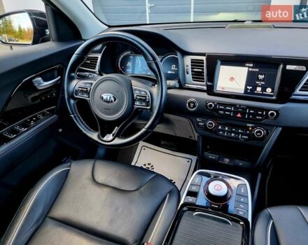 Черный Киа Niro, объемом двигателя 0 л и пробегом 89 тыс. км за 19899 $, фото 51 на Automoto.ua