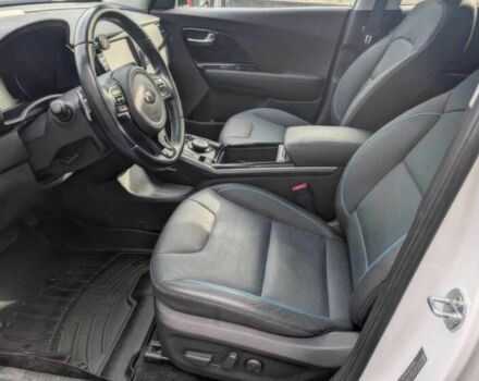 Чорний Кіа Niro, об'ємом двигуна 0 л та пробігом 39 тис. км за 11800 $, фото 8 на Automoto.ua