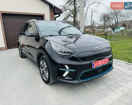 Черный Киа Niro, объемом двигателя 0 л и пробегом 135 тыс. км за 18873 $, фото 1 на Automoto.ua