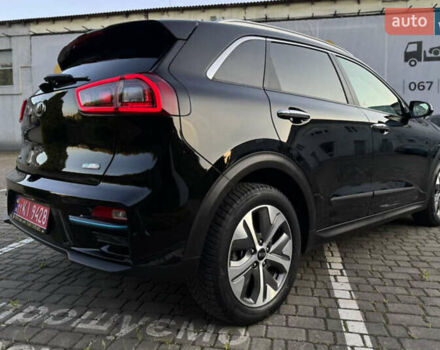 Кіа Niro 2019 у Кропивницькому (Кіровограді) на Automoto.ua Чорний Кіа Niro, об'ємом двигуна 0 л та пробігом 37 тис. км за 16000 $, фото 4 на Automoto.ua