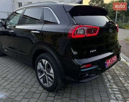 Кіа Niro 2019 у Кропивницькому (Кіровограді) на Automoto.ua Чорний Кіа Niro, об'ємом двигуна 0 л та пробігом 37 тис. км за 16000 $, фото 3 на Automoto.ua