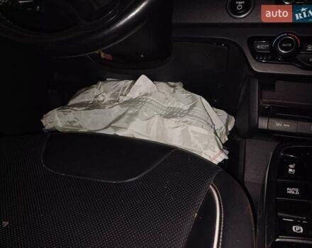 Черный Киа Niro, объемом двигателя 0 л и пробегом 128 тыс. км за 6400 $, фото 9 на Automoto.ua