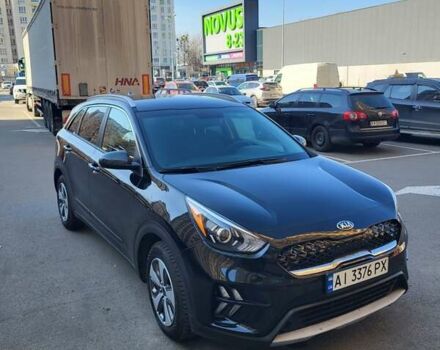 Черный Киа Niro, объемом двигателя 1.58 л и пробегом 82 тыс. км за 19600 $, фото 4 на Automoto.ua