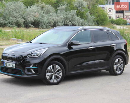 Чорний Кіа Niro, об'ємом двигуна 0 л та пробігом 78 тис. км за 19799 $, фото 3 на Automoto.ua