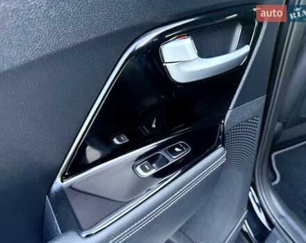 Черный Киа Niro, объемом двигателя 0 л и пробегом 124 тыс. км за 16950 $, фото 86 на Automoto.ua