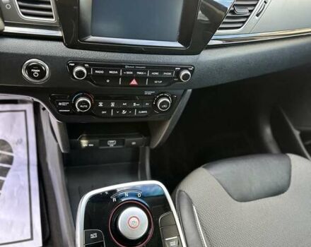 Киа Niro 2019 в Виннице на Automoto.ua Черный Киа Niro, объемом двигателя 0 л и пробегом 108 тыс. км за 15900 $, фото 10 на Automoto.ua