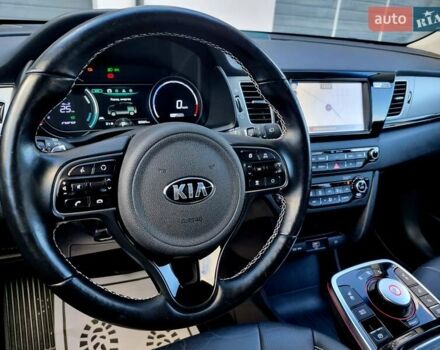 Черный Киа Niro, объемом двигателя 0 л и пробегом 89 тыс. км за 19899 $, фото 63 на Automoto.ua