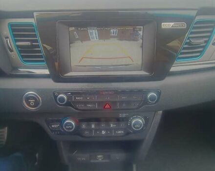 Черный Киа Niro, объемом двигателя 0 л и пробегом 156 тыс. км за 16999 $, фото 13 на Automoto.ua