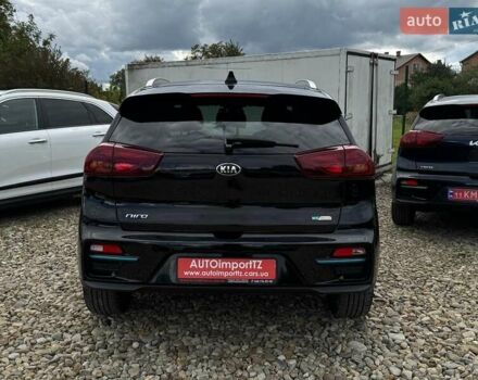 Чорний Кіа Niro, об'ємом двигуна 0 л та пробігом 69 тис. км за 23200 $, фото 21 на Automoto.ua