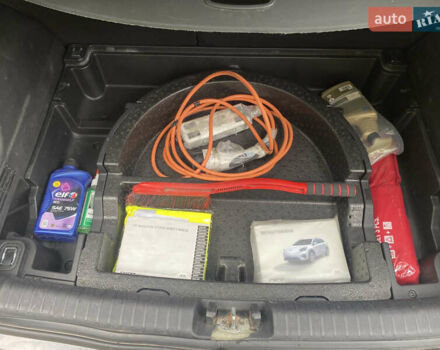 Чорний Кіа Niro, об'ємом двигуна 0 л та пробігом 139 тис. км за 16600 $, фото 12 на Automoto.ua