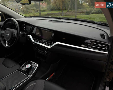 Киа Niro 2020 в Тернополе на Automoto.ua Черный Киа Niro, объемом двигателя 0 л и пробегом 92 тыс. км за 19899 $, фото 37 на Automoto.ua