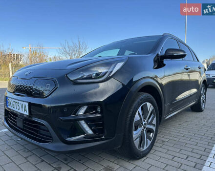 Чорний Кіа Niro, об'ємом двигуна 0 л та пробігом 144 тис. км за 19500 $, фото 27 на Automoto.ua