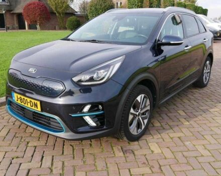 Черный Киа Niro, объемом двигателя 0 л и пробегом 104 тыс. км за 20775 $, фото 1 на Automoto.ua