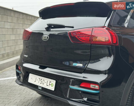 Черный Киа Niro, объемом двигателя 0 л и пробегом 132 тыс. км за 18699 $, фото 24 на Automoto.ua