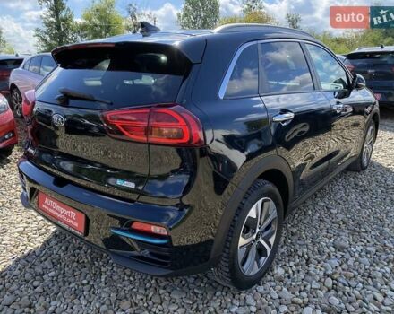 Чорний Кіа Niro, об'ємом двигуна 0 л та пробігом 88 тис. км за 21900 $, фото 17 на Automoto.ua
