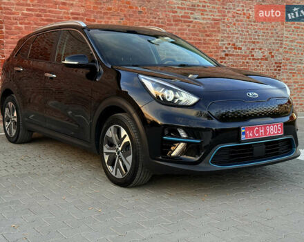 Киа Niro 2020 в Тернополе на Automoto.ua Черный Киа Niro, объемом двигателя 0 л и пробегом 92 тыс. км за 19899 $, фото 3 на Automoto.ua