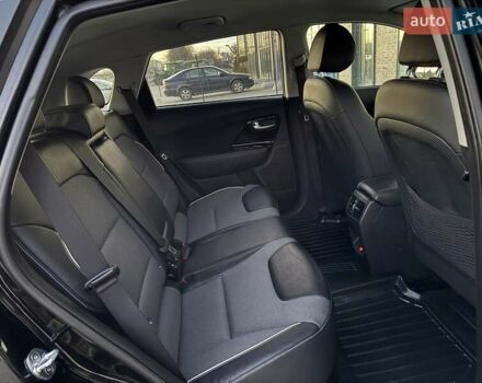 Черный Киа Niro, объемом двигателя 0 л и пробегом 110 тыс. км за 17999 $, фото 62 на Automoto.ua