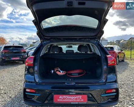 Киа Niro 2020 в Львове на Automoto.ua Черный Киа Niro, объемом двигателя 0 л и пробегом 68 тыс. км за 23200 $, фото 82 на Automoto.ua