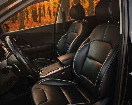 Чорний Кіа Niro, об'ємом двигуна 0 л та пробігом 112 тис. км за 19850 $, фото 33 на Automoto.ua