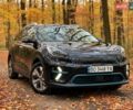 Чорний Кіа Niro, об'ємом двигуна 0 л та пробігом 112 тис. км за 19850 $, фото 7 на Automoto.ua
