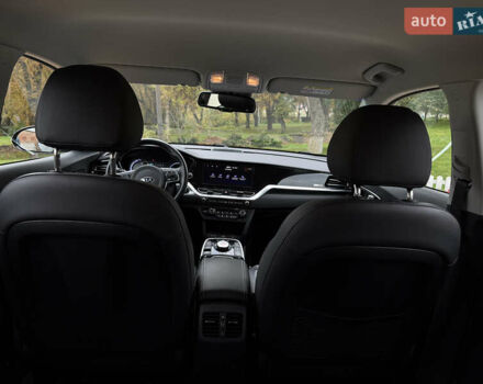 Киа Niro 2020 в Тернополе на Automoto.ua Черный Киа Niro, объемом двигателя 0 л и пробегом 92 тыс. км за 19899 $, фото 41 на Automoto.ua