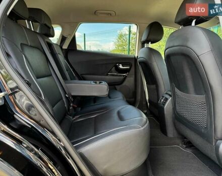 Чорний Кіа Niro, об'ємом двигуна 0 л та пробігом 69 тис. км за 23200 $, фото 76 на Automoto.ua