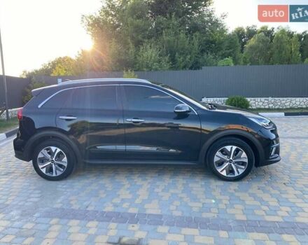 Черный Киа Niro, объемом двигателя 0 л и пробегом 109 тыс. км за 19850 $, фото 8 на Automoto.ua