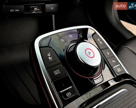 Черный Киа Niro, объемом двигателя 0 л и пробегом 115 тыс. км за 19999 $, фото 43 на Automoto.ua
