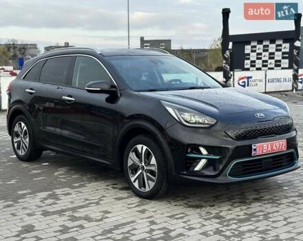 Чорний Кіа Niro, об'ємом двигуна 0 л та пробігом 148 тис. км за 18600 $, фото 2 на Automoto.ua