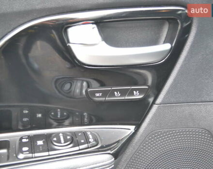 Чорний Кіа Niro, об'ємом двигуна 0 л та пробігом 169 тис. км за 18450 $, фото 31 на Automoto.ua