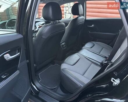 Черный Киа Niro, объемом двигателя 0 л и пробегом 115 тыс. км за 18700 $, фото 19 на Automoto.ua