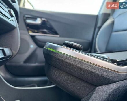 Чорний Кіа Niro, об'ємом двигуна 0 л та пробігом 69 тис. км за 23200 $, фото 65 на Automoto.ua