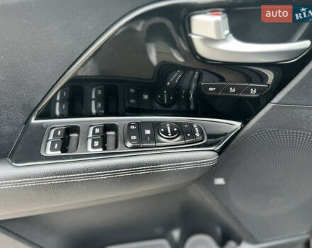 Чорний Кіа Niro, об'ємом двигуна 0 л та пробігом 140 тис. км за 17999 $, фото 48 на Automoto.ua