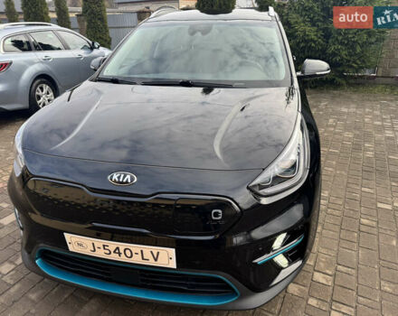 Чорний Кіа Niro, об'ємом двигуна 0 л та пробігом 164 тис. км за 18400 $, фото 9 на Automoto.ua
